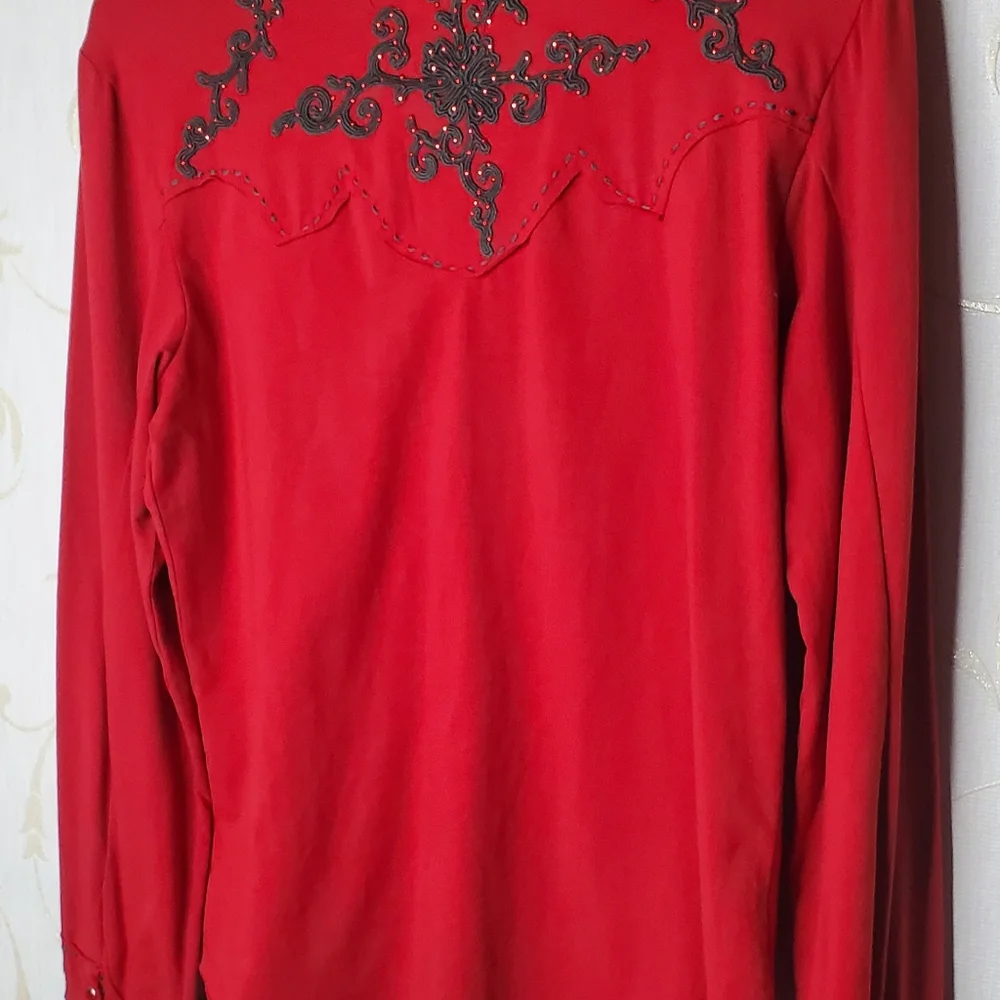 Double D Ranch Red Jewel Rhinestone Detailed longsleeve Button Down Top MEDIUM - Picture 9 of 10